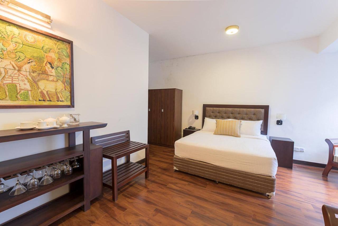 Pearl Royal Hotel, Colombo Exterior photo